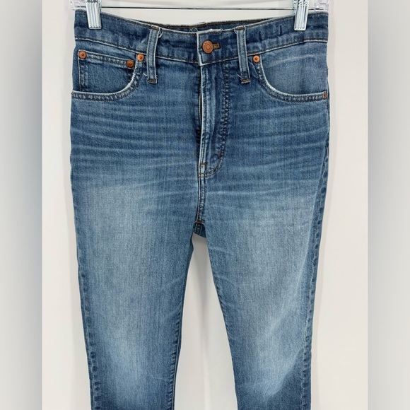 Madewell The Perfect Vintage Jean in Hernando Wash: Raw Hem Edition - Picture 2 of 16